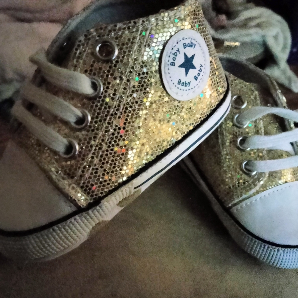 Little girls shoes size 2
